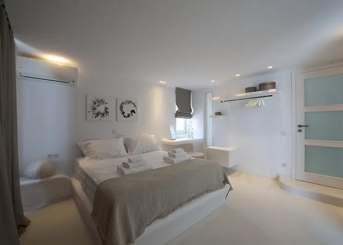 Diles & Mykonos Villa