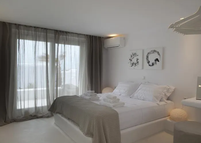 Villa Diles & Mykonos *