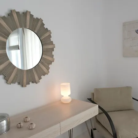 Diles & Mykonos Villa