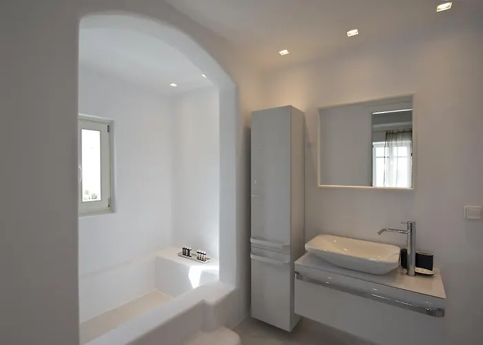 Diles & Mykonos تورلوس