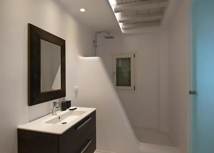 Diles & Mykonos تورلوس