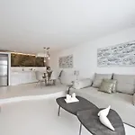 Diles & Mykonos Villa