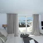 Diles & Mykonos Tourlos