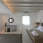 Diles & Mykonos Villa