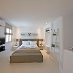 Diles & Mykonos Tourlos