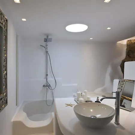 Villa Diles & Mykonos Tourlos