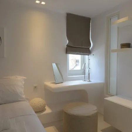Diles & Mykonos Villa